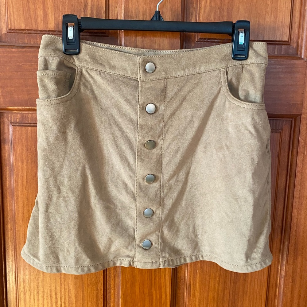 Express tan velvet skirt size 6
